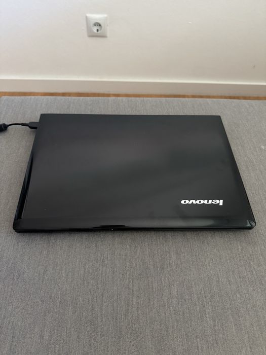 Portátil Lenovo G50-80 (Intel Core i7 / AMD R5 M330 / Bateria Nova