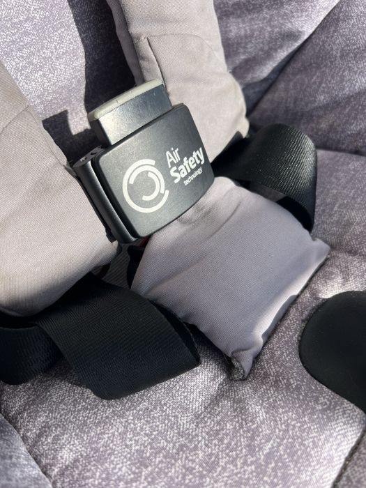 Cadeira auto Maxi Cosi Axissfix air
