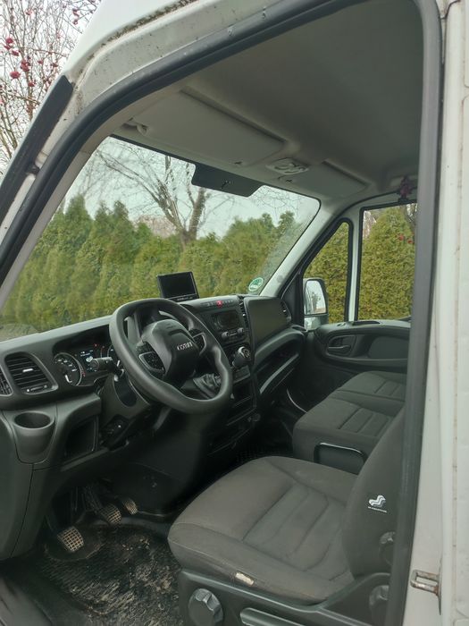 Iveco daily 35c14 2022 rok niski przebieg