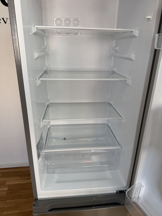 Frigorifico bem conservado, como novo