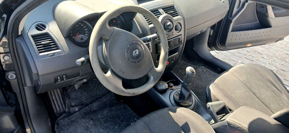 Renault Mégane — fotografia 8