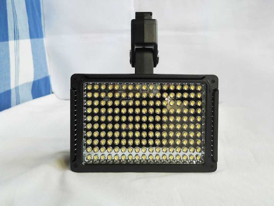 Светодиодный накамерный свет  LED VL003-170 Video light