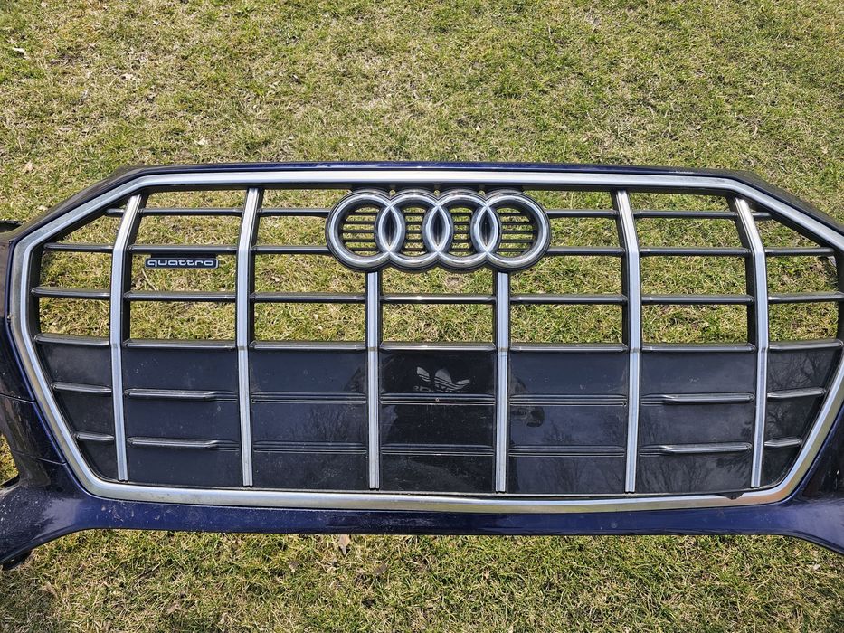 Zderzak Audi Q5 2023 sportback przedni z grillem