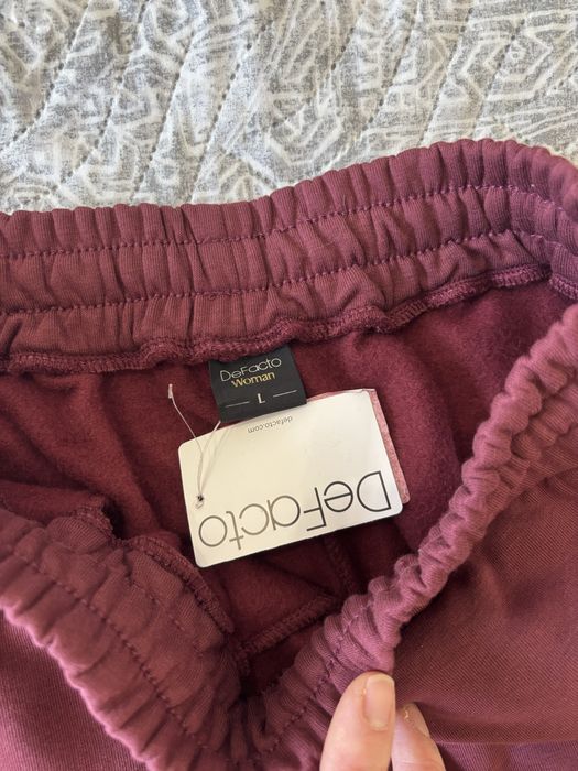 Женские спортиные штаны на флисе DEFACTO