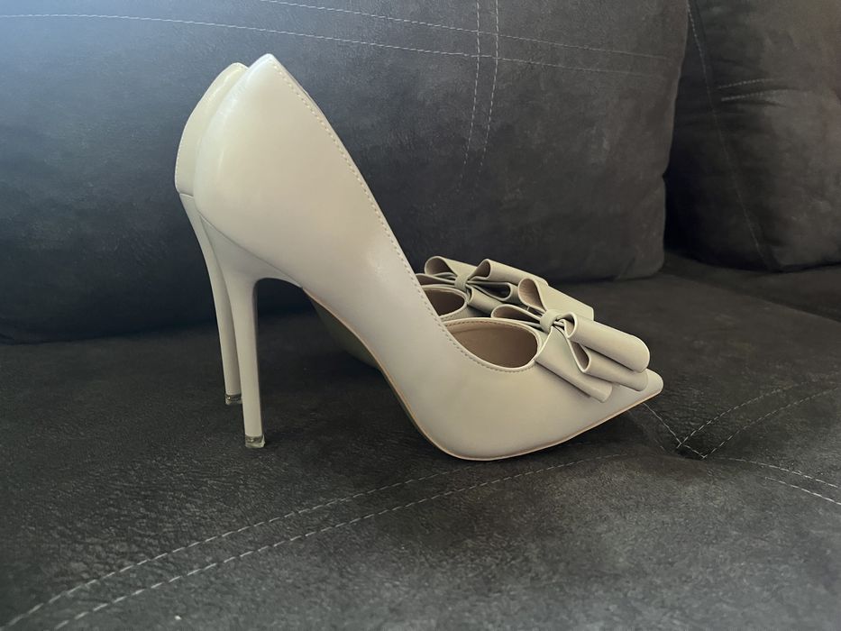 Продам туфлі