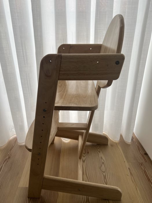 Cadeira alta evolutiva Woody 2, da VERTBAUDET - madeira