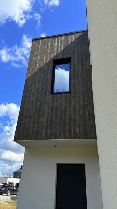 Просторий будинок, котедж в КМ