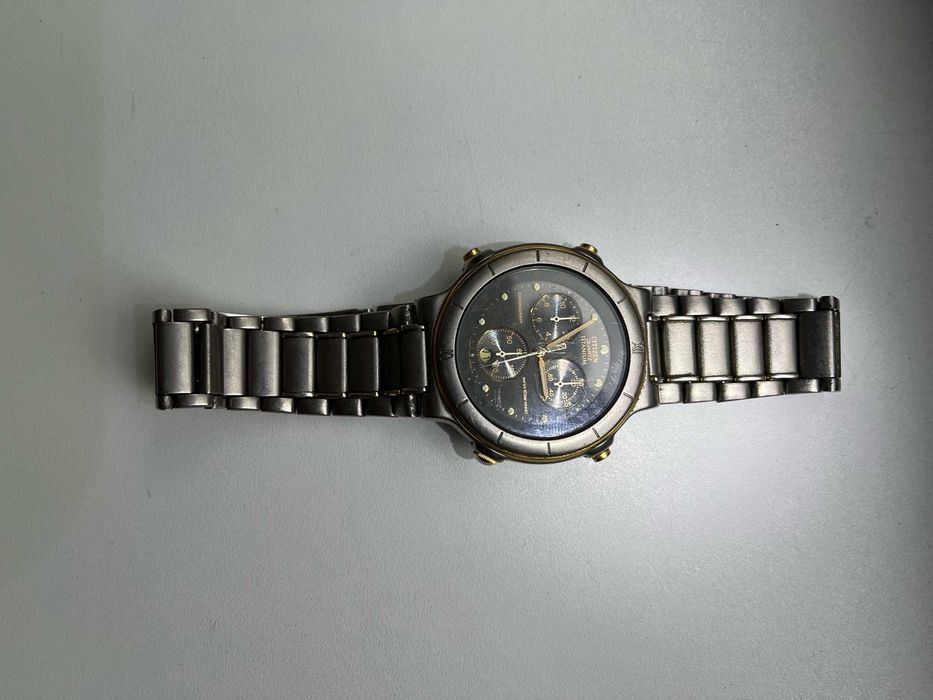 Часы Ситизен  3560  Quartz Chronograph NOS Titanium