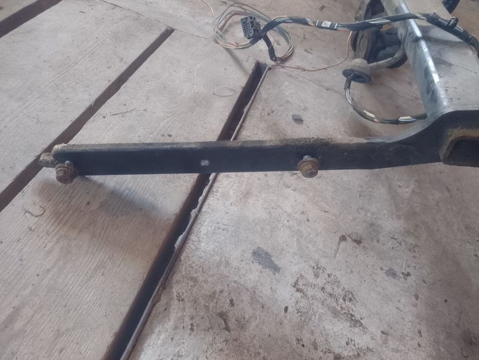 Фаркоп для авто вольцваген гольф 5 або 6