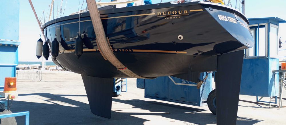 Veleiro DUFOUR 3800