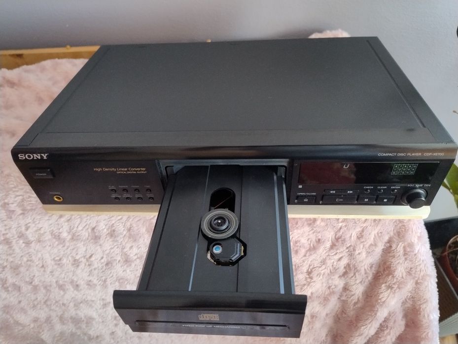 Sony cdp xe 700 qs
