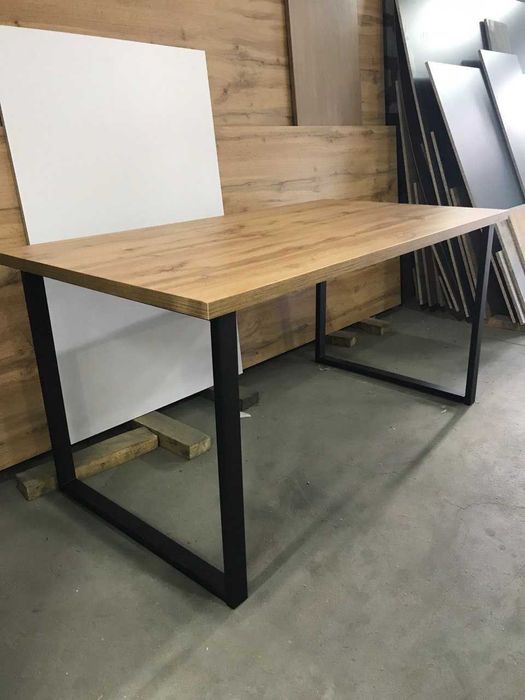 Офисный стол. Индивидуальный проект. Стіл на металевих ніжках. Ножки.