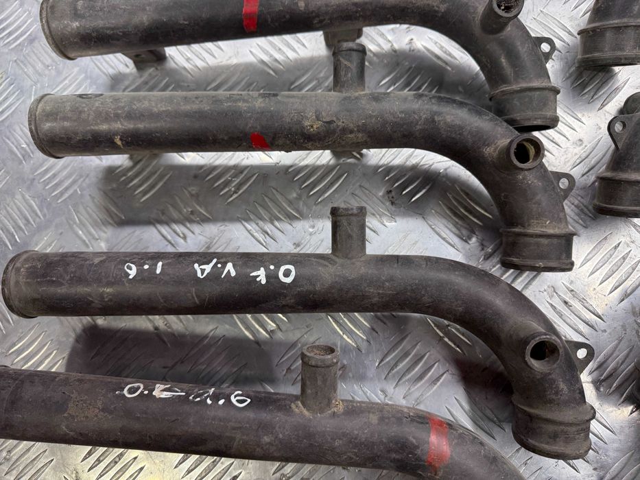 Патрубок системы охлаждения opel kadett 1.6, 1987-  90354635 90323360