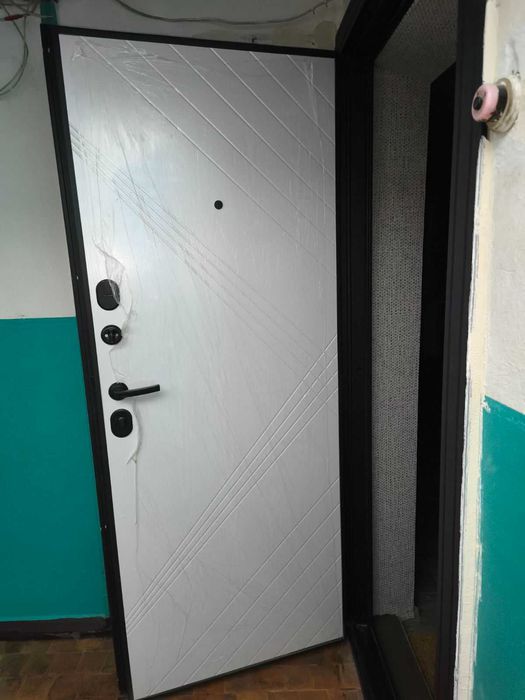 Продаж 3 квартири в Ингульському районі (ПТЗ) ц10