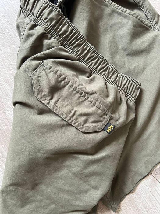 Шорти alpha industries