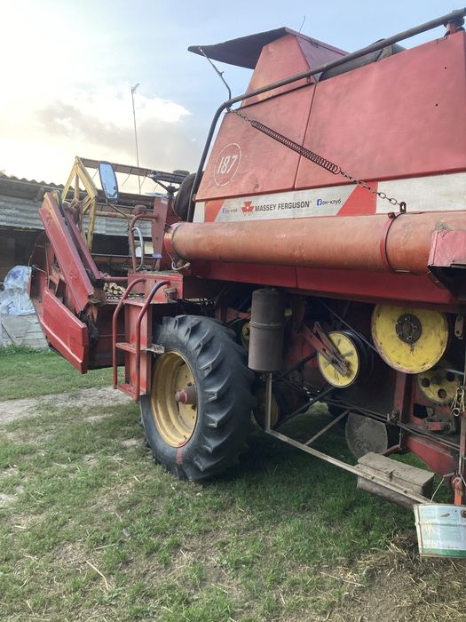 Комбайн зерновий