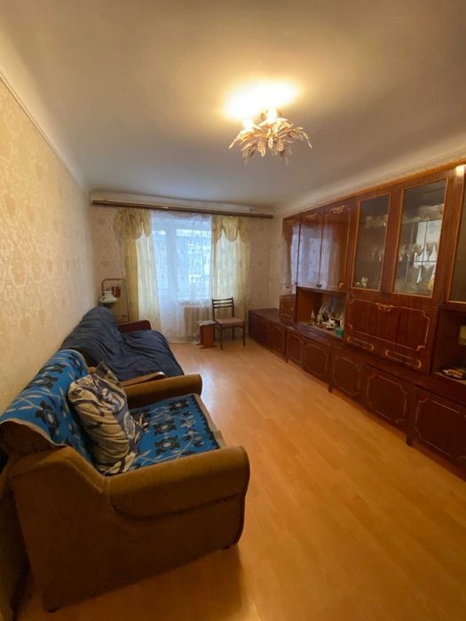 Здам 1-кімнатну квартиру на Мотелі.