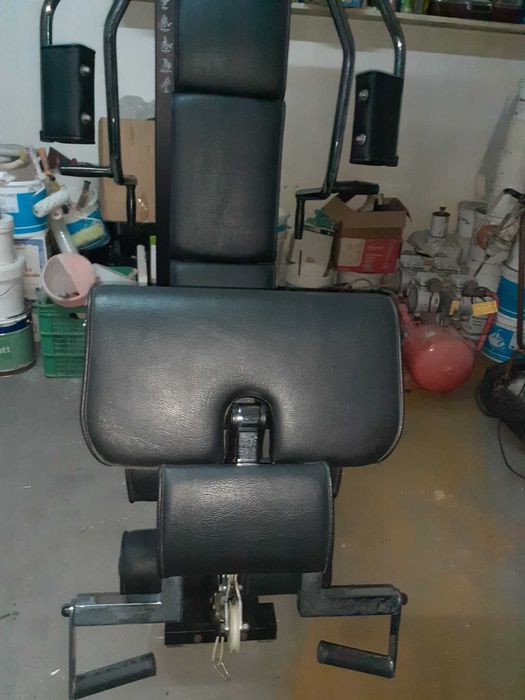 Maquina de ginasio tecnogym como nova