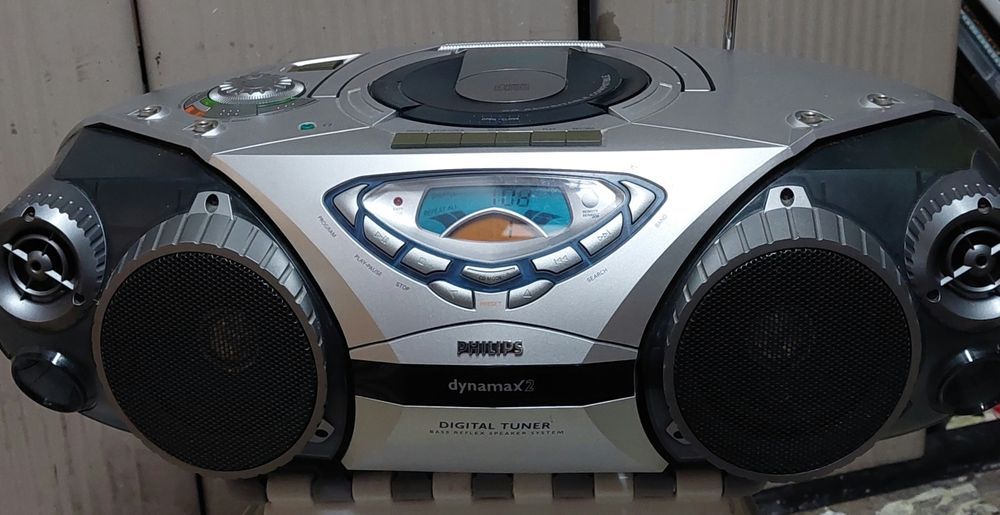 Bombox philips  radio cd e cassete portátil