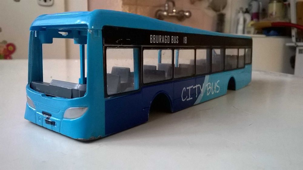 CITY BUS model firmy Bburago - złom modelarski