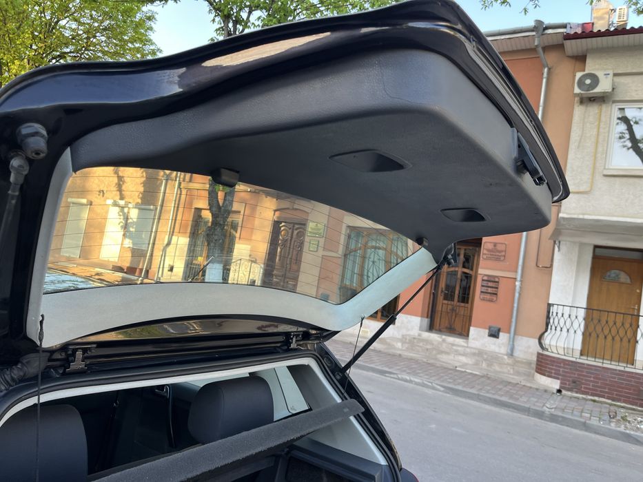 Продам Volkswagen Polo 1,2 бензин 2003 року!