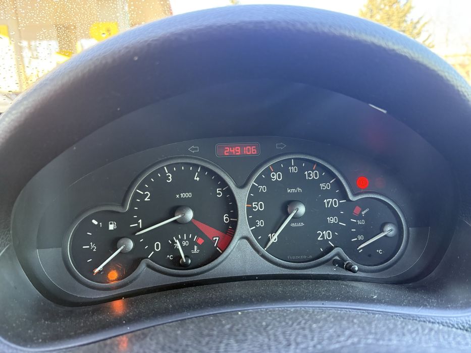 Peugeot 206cc 2.0 136KM 2001