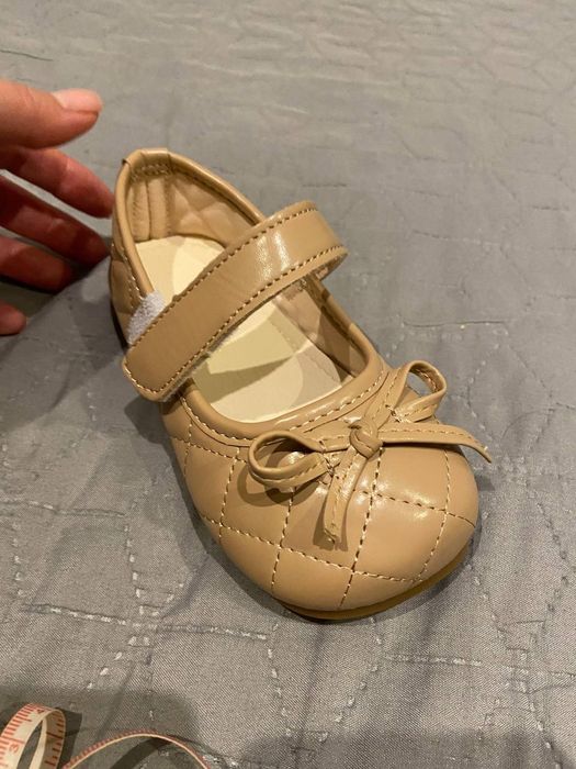 Туфлі на дівчинку