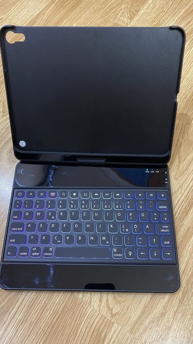 Чохол клавіатура для apple air