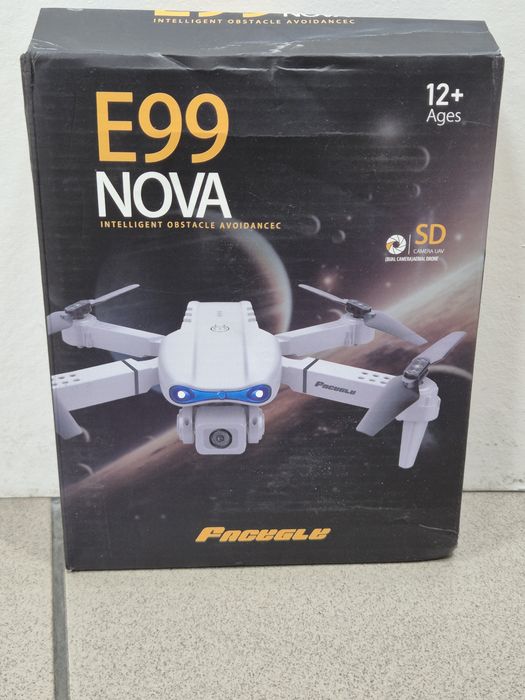 Dron E99 Nova Zabawka z Dwiema bateriami  do latania