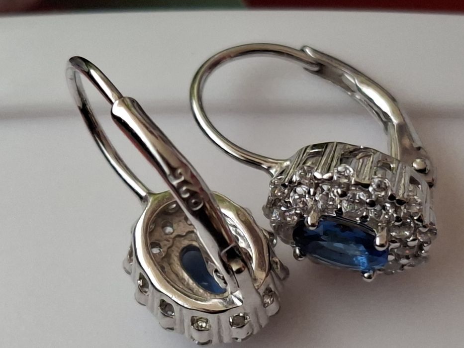 Srebrne kolczyki na biglu pr.925