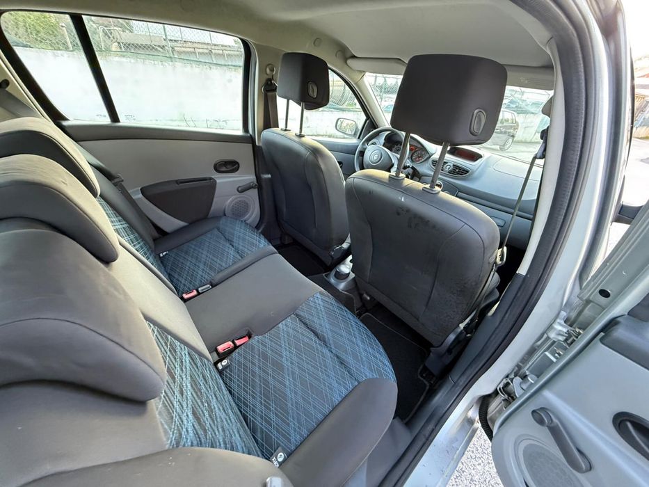 Renault clio 1.2  16V