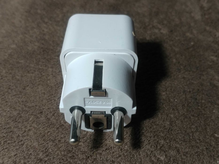 Адаптер переходник на EU вилку с заземлением из US UK AU