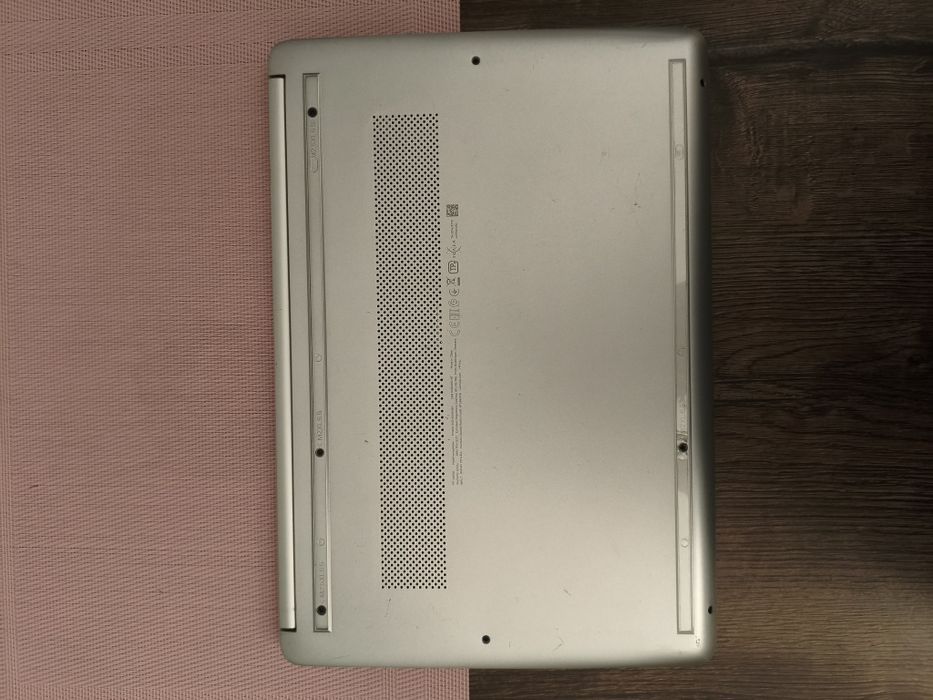 Laptop HP 14s Intel Core i5-1135G7 16GB Ram 256GB SSD + zasilacz