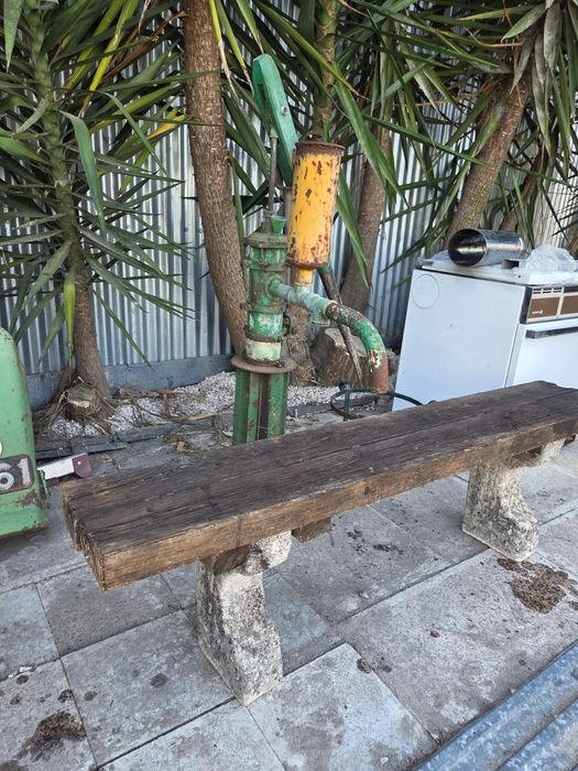 Bancos de exterior antigos