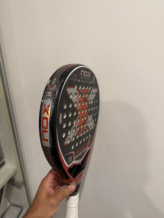 Vendo raquete/pala de padel de Agustin Tapia em 2023, Nox AT10 Genius 18K