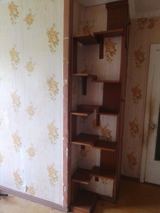 Полиця дубова, добротна . 51*35*210