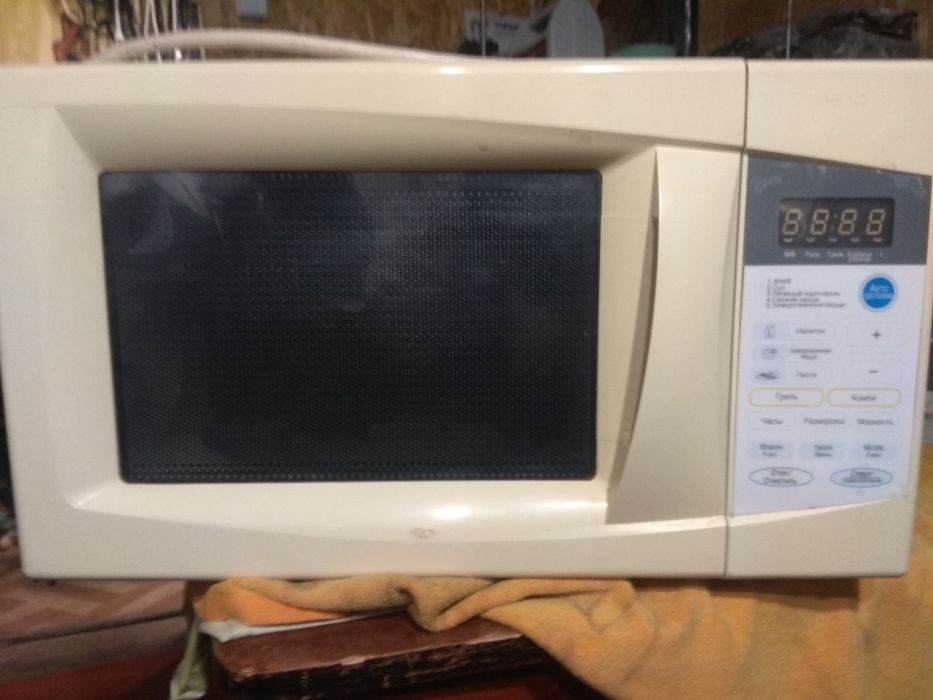 Мікрохвильовка Daewoo