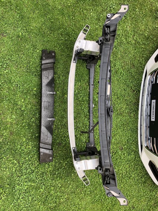 Audi a5 8W6 807 437 Бампер в зборі