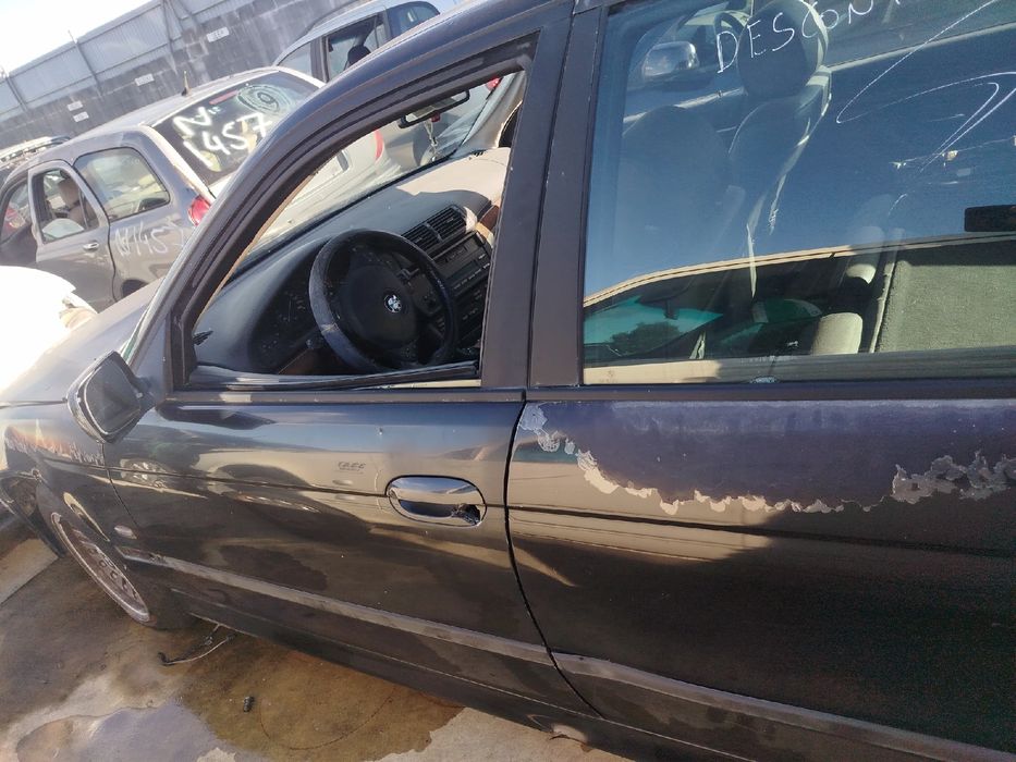 Porta frente esquerda BMW 5 Touring (E39)