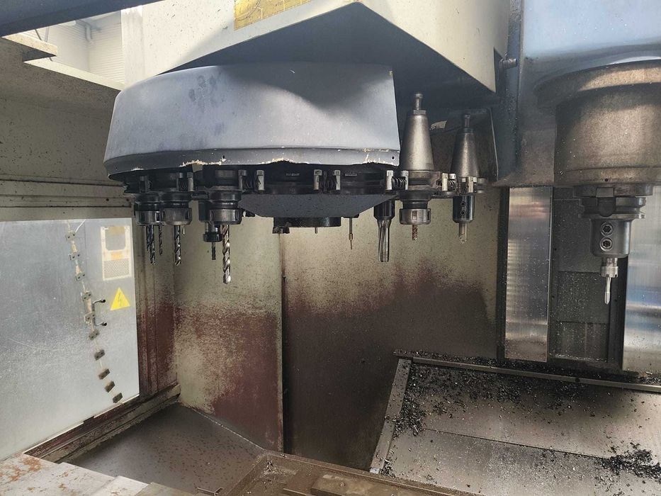 CNC VERTICAL - Centro de maquinação Leadwell 1300