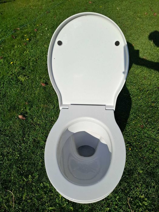 Miska WC z klapą do geberitu KOŁO