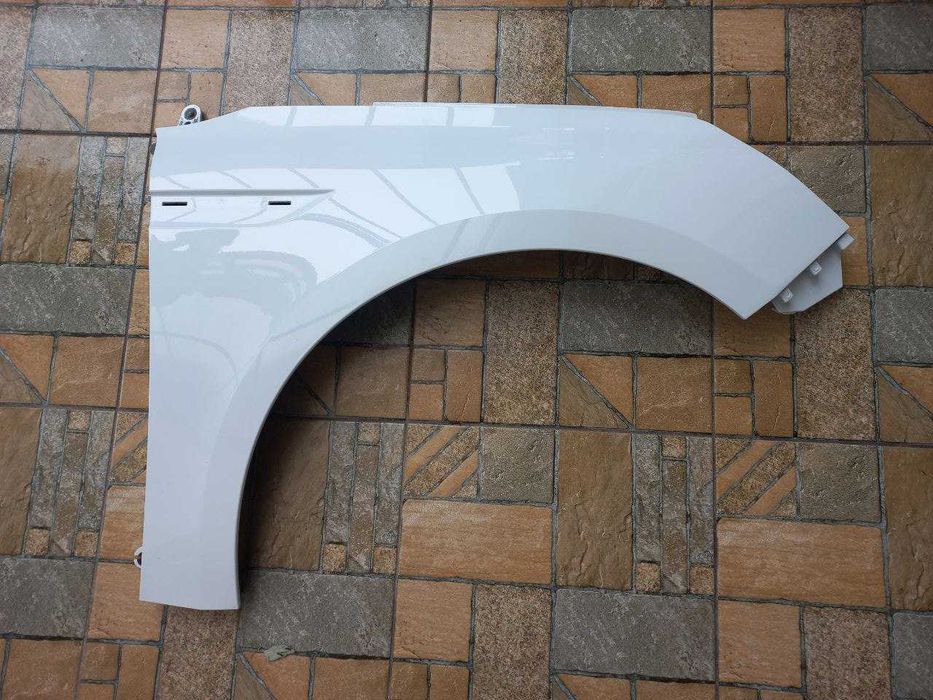 Крило переднє праве Renault Megane IV універсал (631005296R)