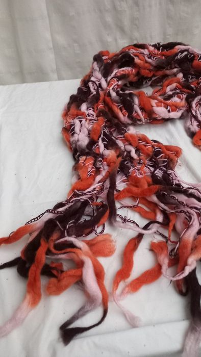 Cachecol unisexo malha trabalhada tons castanho e laranja