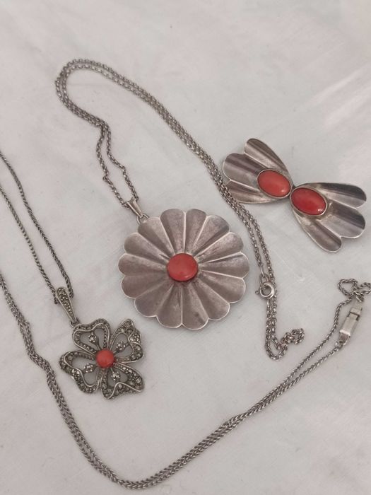 Серебро и кораллы. Старинное ожерелье, брошь. Антиквариат.Красота