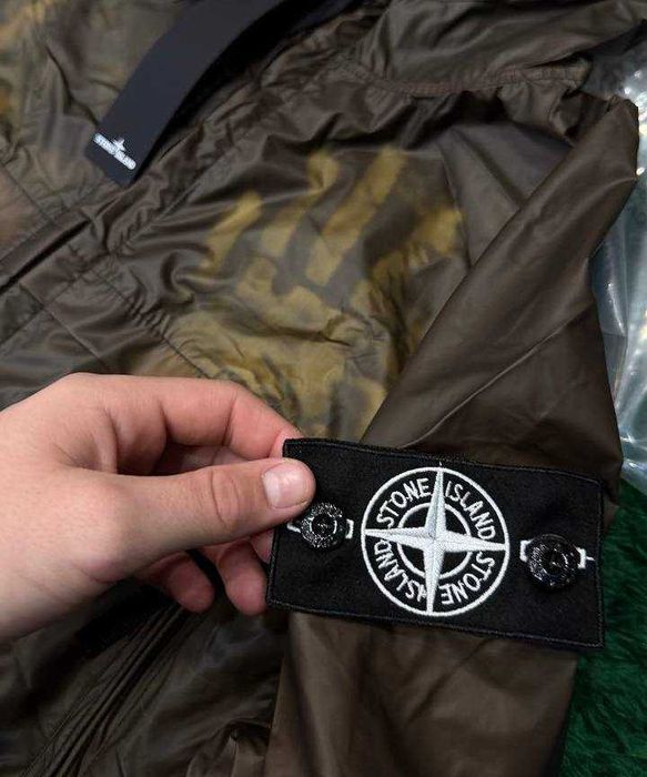 МІНЯЄ КОЛІР | Ветровка Stone Island | куртка яка змінює колір від тепла стон айленд