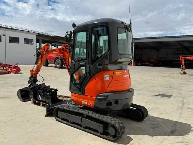 Giratória Kubota U20-3 Nº23097