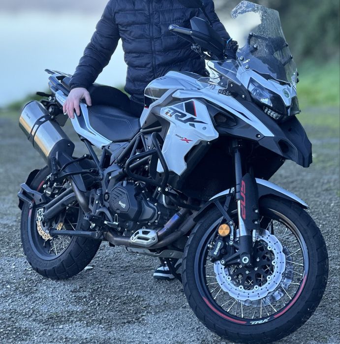 Trk 502x 2023 bem conservada