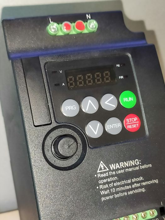 Вхід220в вихід380в Частотнік 220-380 повишаючий Перетворювач частотний