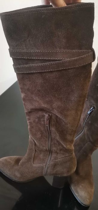 Botas e Sapatos em bom estado