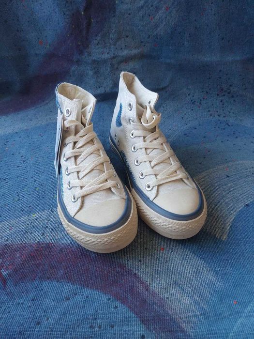 Кеди жіночі НОВІ 36 розмір 24см устілка кросівки